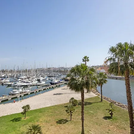 Apartman Marina Elegance By *