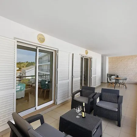 Marina Elegance By Lagos