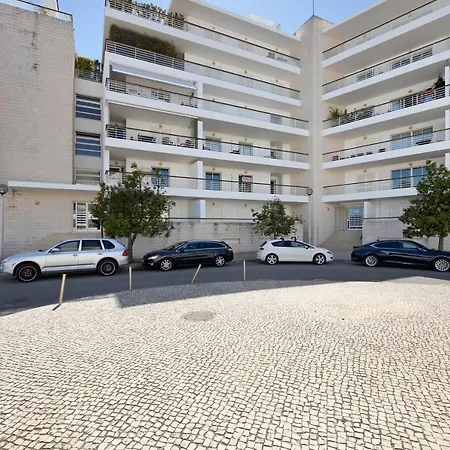Marina Elegance Apartment *